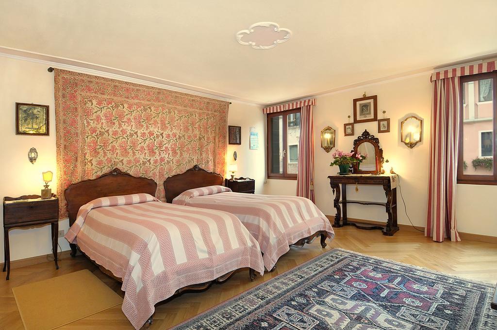 Palazzetto Da Schio Apartment Venice Ngoại thất bức ảnh